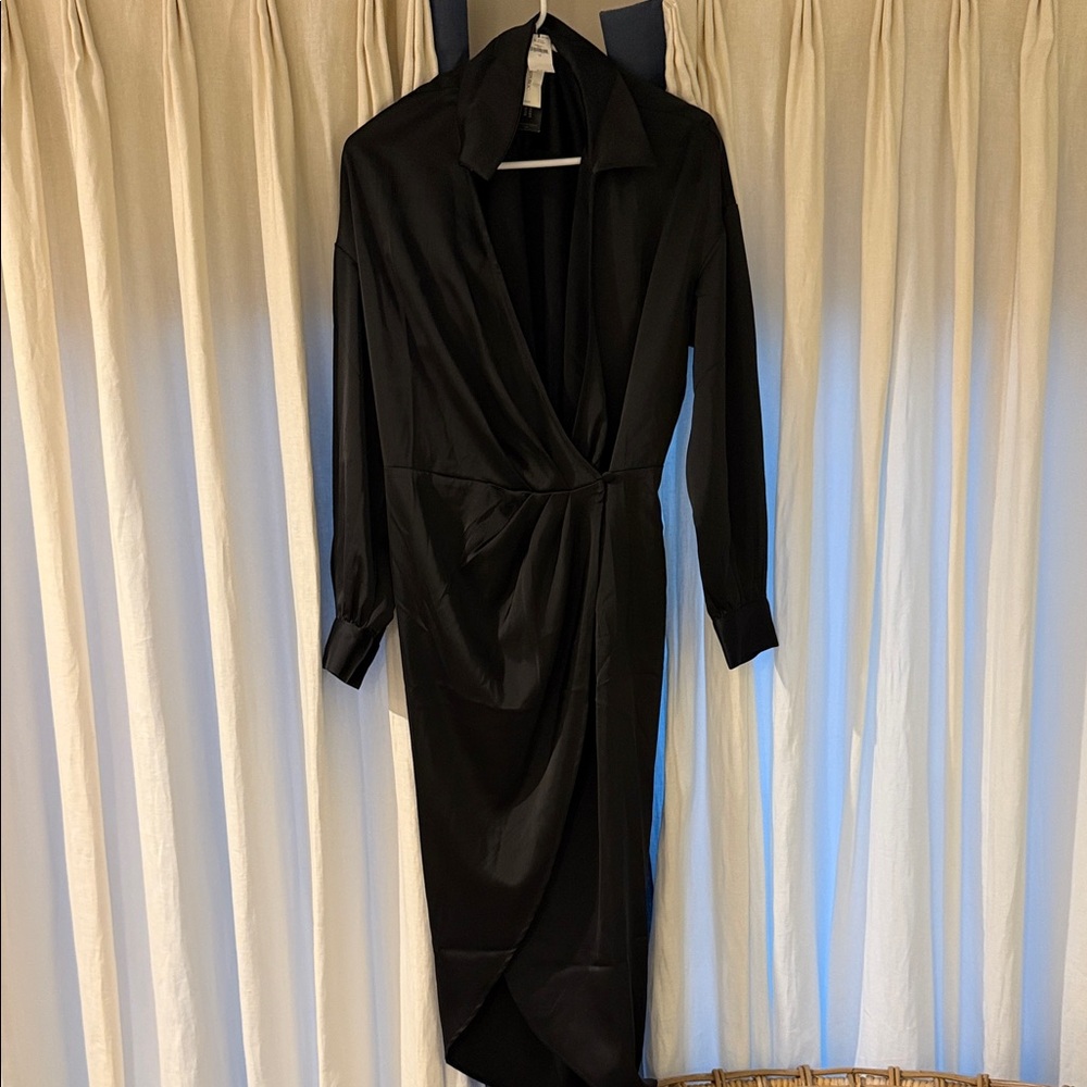 Banana Republic Black Long-Sleeve Wrap Dress